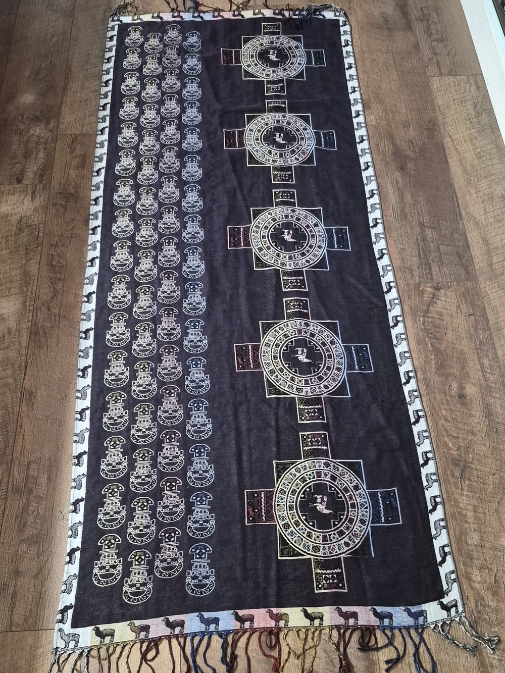 Circle Pattern Scarf  with Multicolor Fringe
